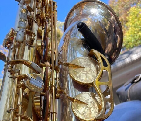 King Silversonic Tenor Saxophone